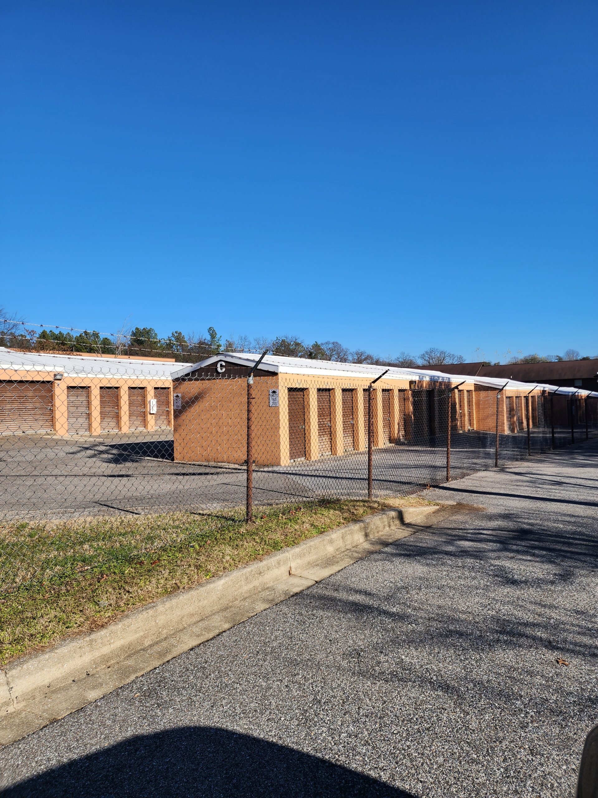 outdoor self storage with easy access in Millersville, Md off Veterans Highway.